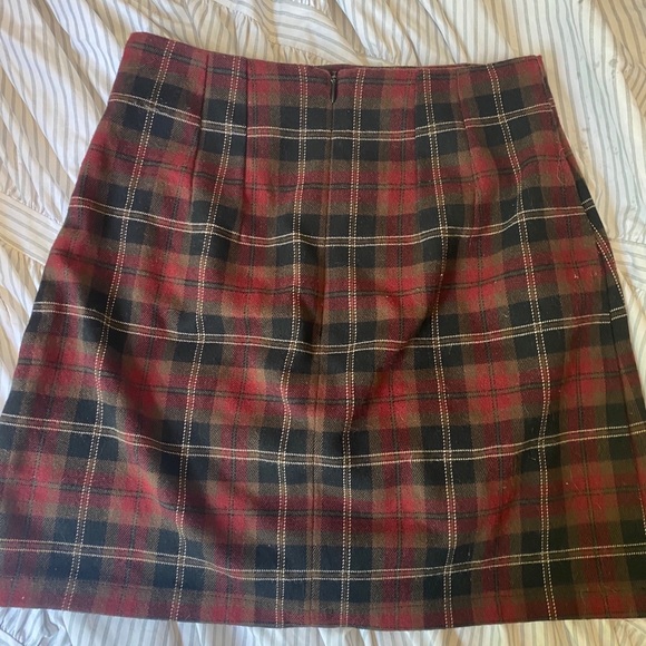 Brandy Melville plaid skirt - Picture 2 of 3